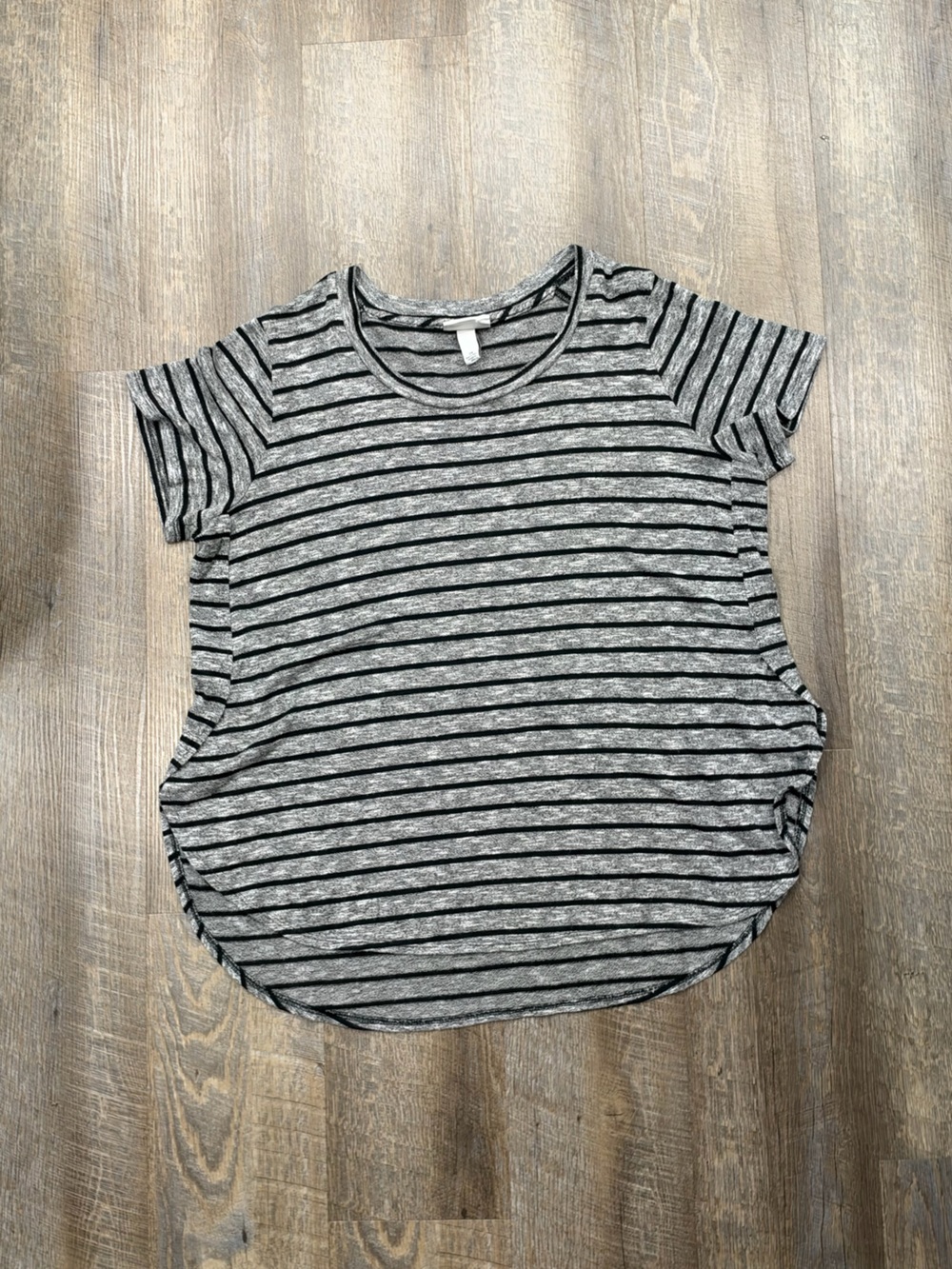 Plus size Ava & Viv Black and Gray Striped Short Sleeve Top